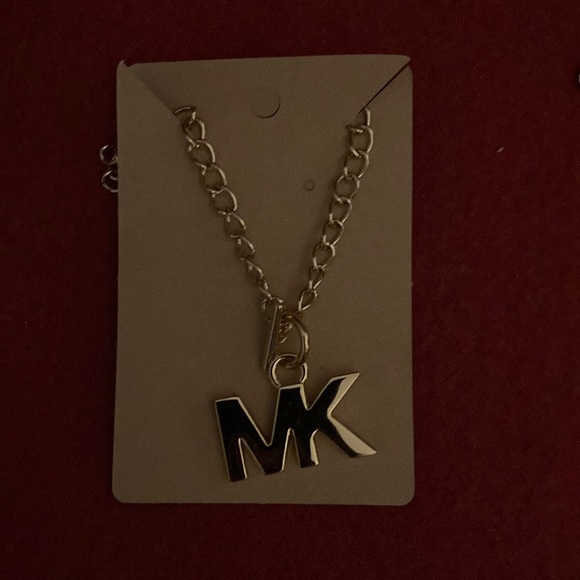 Use - Picture 1 of 1